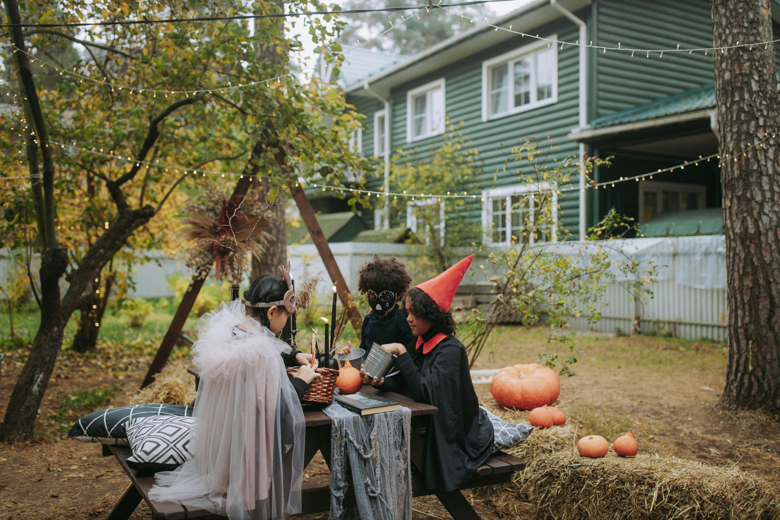 8 Super Fun and Festive Halloween Activities to Do with Your Kids This Year